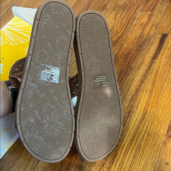 Yellow Box Tan Laser-Cut Sandals - Picture 4 of 5